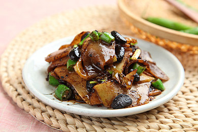 三谷明里强奸AV｜探索伦理边界：三谷明里强奸案背后的冒险游戏解析-2