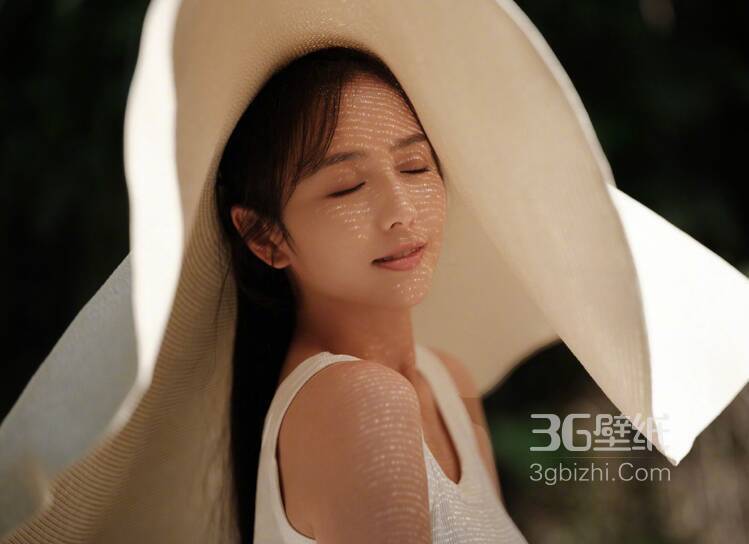 阿娇张开双腿冠希13分钟：阿娇与冠希的13分钟争议瞬间-3